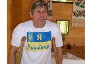 Житель Сум объявил голодовку напротив дома Ющенко в Хоружевке