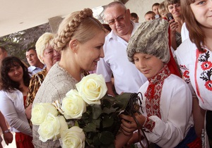 Тимошенко: Энергетика родины Шевченко придает сил для борьбы за Украину