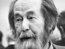 В Москве скончался писатель Александр Солженицын