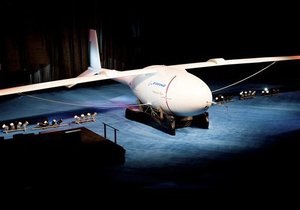 Boeing представил беспилотник, способный держаться в воздухе без подзарядки четверо суток