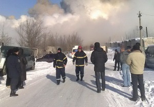 В результате пожара на Луганском гофротарном комбинате погибли два человека