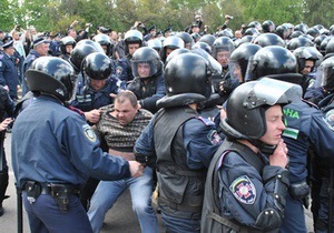 Против двух свободовцев возбудили дела за сопротивление милиции во Львове