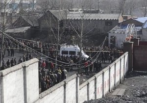 152 горняка оказались под завалами шахты в Китае
