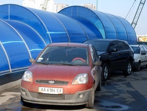 Киевские власти решили построить подземные паркинги возле проектируемых станций метро Ипподром и Теремки