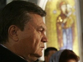 Игуменья Агапия благословила Януковича на президентство: Спаси Христоси Божий