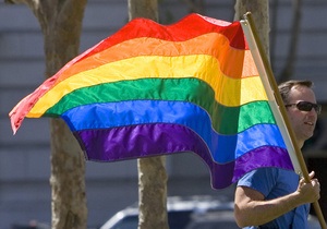 Гей-форум: украинские депутаты должны запретить работодателям увольнять геев