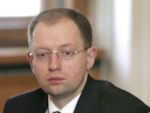 Яценюк: В текущем политическом моменте Яценюк справится сам