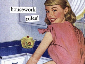 The Wall Street Journal: Домашняя работа улучшает сексуальную жизнь супругов