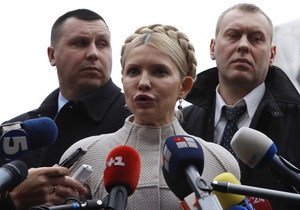 Тимошенко просит журналистов приехать к ней