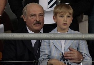 Лукашенко заявил, что не будет передавать власть по наследству