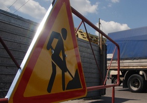 Азаров рассказал, когда начнется реконструкция моста Патона в Киеве