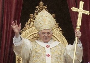 Житель Германии подал в  суд на Папу Римского