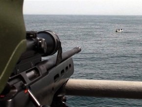 Испанским рыбакам разрешили вооружаться против сомалийских пиратов