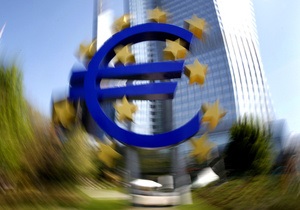 Евро рухнул на межбанке