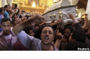 Похороны коптов в Каире привели к новым стычкам