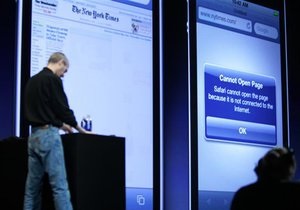 Во время презентации iPhone 4 возникли технические неполадки