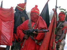 В Нигерии боевики обстреляли нефтепровод компании Shell