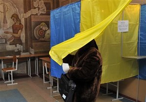 На парламентские выборы в Украине готовы приехать три тысячи наблюдателей