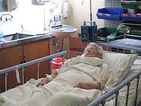 За год 242 пациента британских больниц умерли от голода