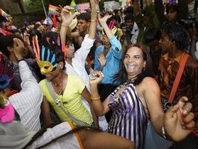 В Дели проходит гей-парад