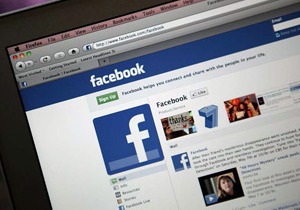 Крупнейшая в мире соцсеть Facebook не работает уже несколько часов