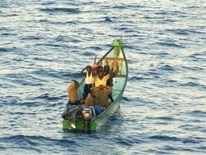 Испанские военные взяли в плен двух сомалийских пиратов