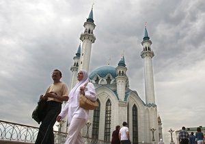 Силы Аллаха хватит на всех: мусульман Казахстана оскорбила водка из России