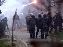 В столкновениях с сербами пострадали 14 украинских спецназовцев
