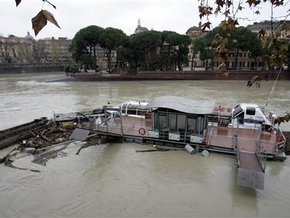 На Западную Европу обрушилась непогода: Италию и Францию затопило