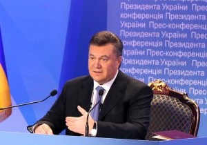 Янукович: Впервые за историю на трети территории Украины рождаемость превысила смертность