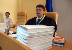 Мирошниченко: Киреев имеет достаточно опыта, чтобы судить Тимошенко