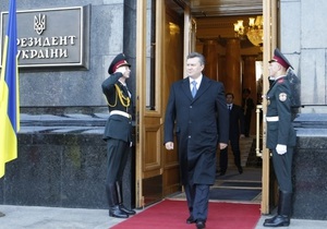 РИА Новости: Отмена политреформы - сложный выбор Януковича