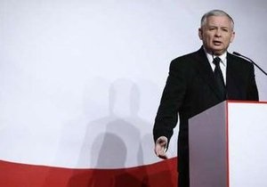 Коморовский и Качиньский лидируют в президентской гонке в Польше