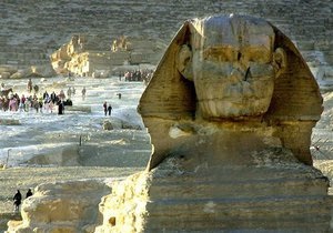 В Египте обнаружили 12 статуй Аллеи сфинксов