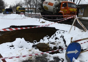 укравтодор - дороги украины - акциз на бензин - у страны нет шансов избежать разбитых дорог