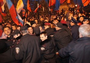 Тягнибок едет в Севастополь: ряд местных организаций предупреждают о массовых беспорядках