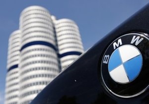 BMW отзывает почти 122 тыс. мотоциклов по всему миру