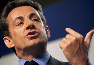 Google в ответ на неприличный запрос выдает ссылку на Саркози