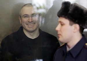 Ходорковский предложил провести в суде следственный эксперимент по хищению нефти из трехлитровой банки