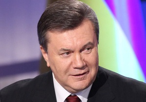 Янукович спел в прямом эфире