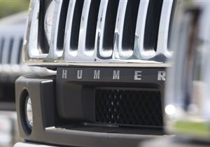 Феррари - Хаммер - за тысячу гривен - киевлянка в декларации указала продажу элитных авто по минимальным ценам
