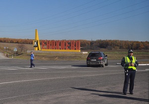 В Донецке и Енакиево к приезду Януковича перекрыли центральные улицы и сняли рекламу оппозиции