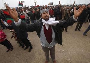 Генсек ООН призвал власти Ливии прекратить атаки на мирных жителей