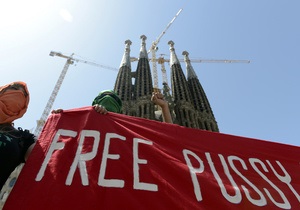 В европейских странах прошли акции протеста против суда над Pussy Riot