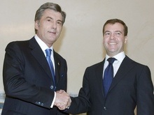Ющенко предлагают общаться с Медведевым через переводчика