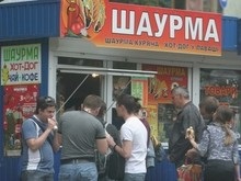 Санэпидемстанция Киева запретит продажу шаурмы и хот-догов в киосках