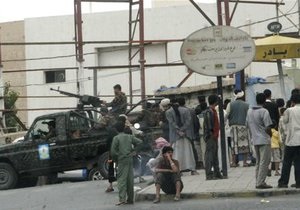 Перемирие между властями и оппозицией в Йемене продлилось меньше суток