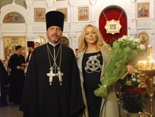 Тина Кароль удостоена церковного Ордена Святой Великомученицы Катерины