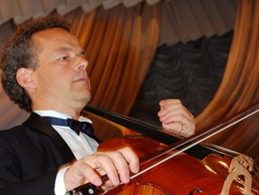 На берегу Азовского моря выступит известный французский виолончелист