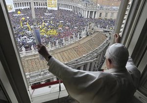 Папа Римский решил отречься от Святого престола
